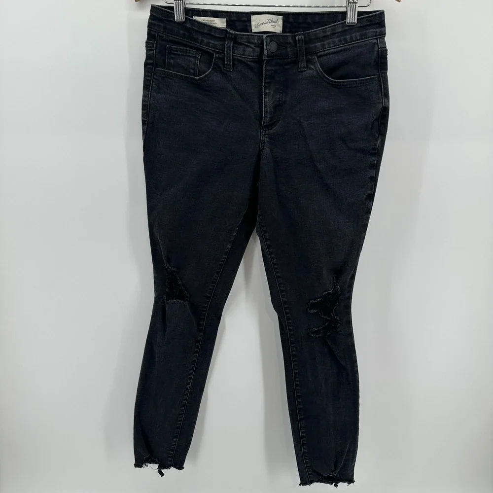 Universal Thread Jeans Womens 6/28R Black Distressed Denim Mid-Rise Skinny
